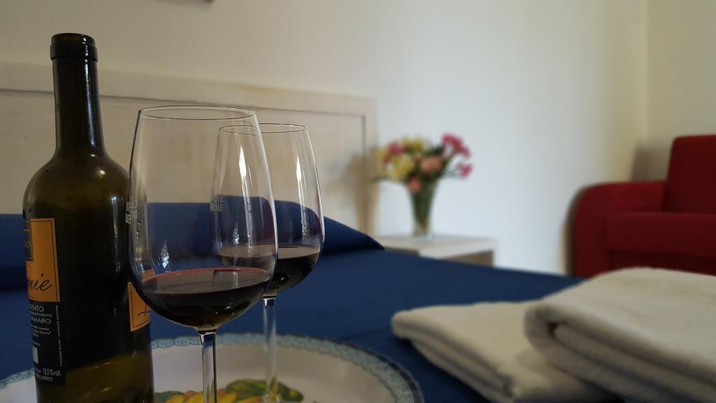 Agriturismo Villa Tommaso ตอร์เรเดลลอร์โซ ภายนอก รูปภาพ